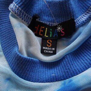 Y2k dELiA*s Mesh Cloud Top